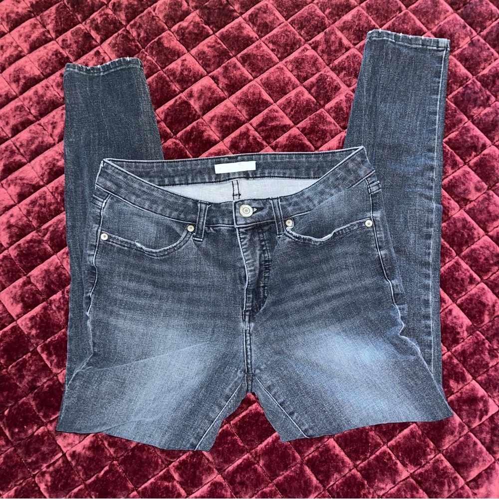 Universal Thread Size 10 Supper Skinny Dark Wash Jeans